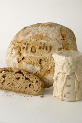 <br/>Photo: Tom Cinko / HoMu Sourdough Bread